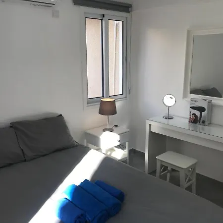 Lejlighed Mariams Cozy One Bedroom *